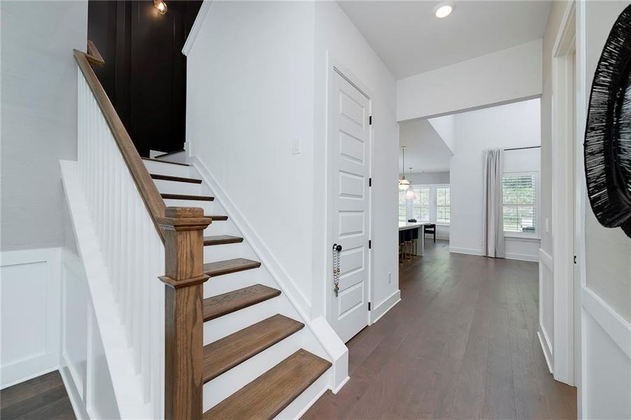 Spacious, unfurnished interior of a new home in Maddux Path, Cumming (Image 19).