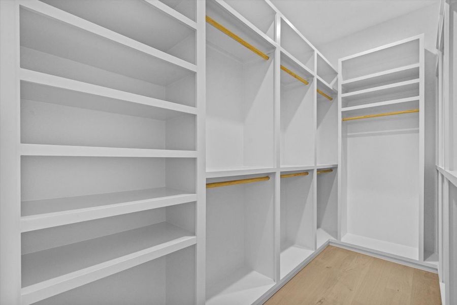Spacious, unfurnished interior of a new home in , Round Rock (Image 22).