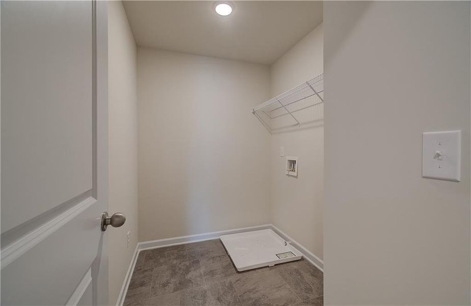 Spacious, unfurnished interior of a new home in Alcovy Village, Lawrenceville (Image 21).