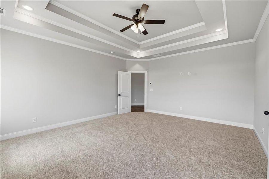 Spacious, unfurnished interior of a new home in , Monroe (Image 25).
