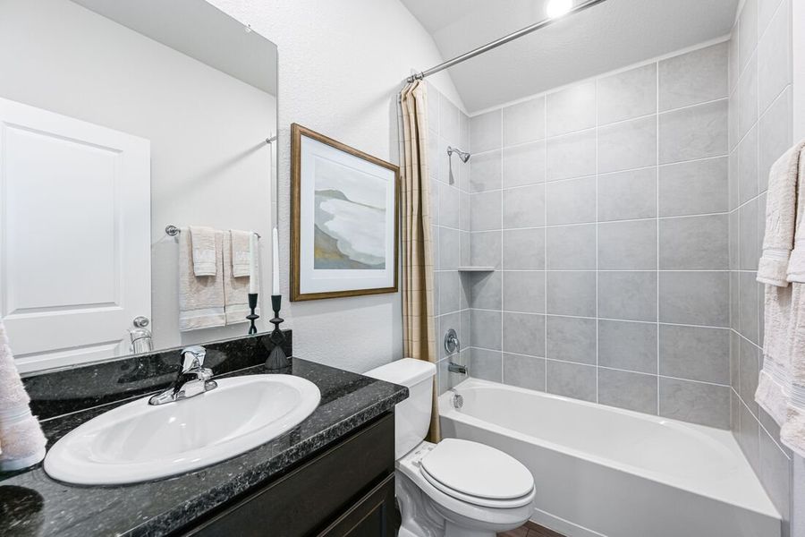 Furnished interior view inside a new home in Madero 50s, Fort Worth (Image 18).