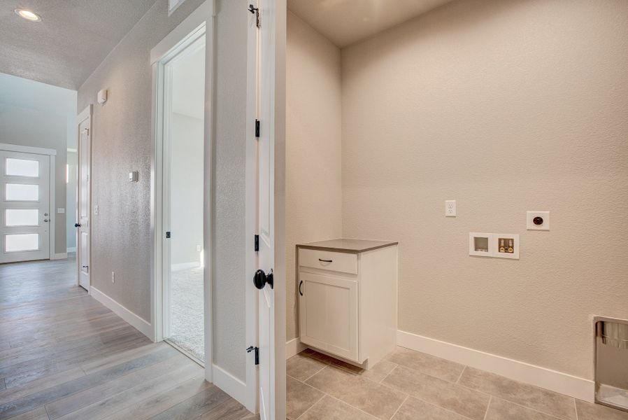 Representative unfurnished interior of a home built from the The Addison 2 by Landmark Homes in Highlands at Fox Hill, Longmont (Image 20). Representative unfurnished interior of a home built from the The Addison 2 by Landmark Homes in Highlands at Fox Hill, Longmont (Image 20).