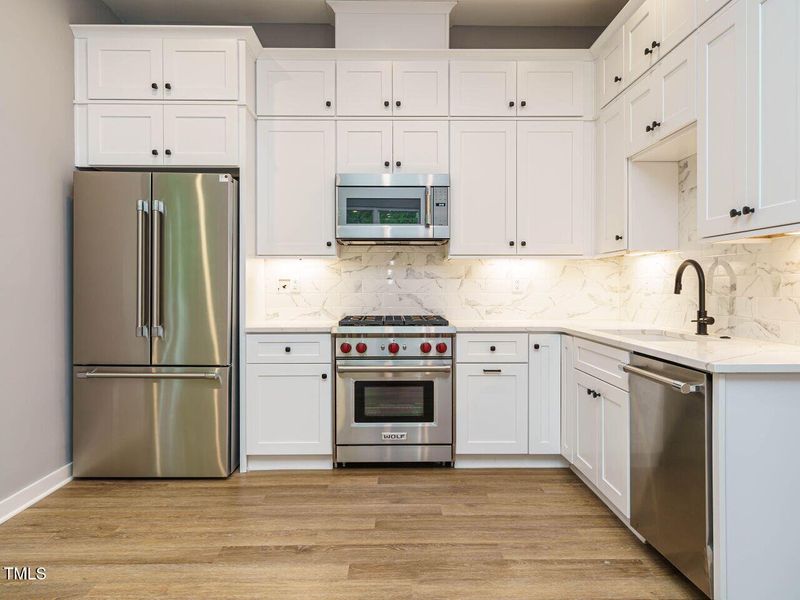 018-1280x960-kitchen