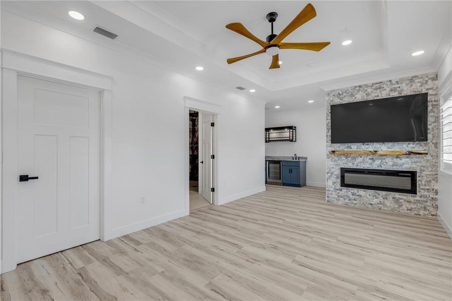 Spacious, unfurnished interior of a new home in , New Smyrna Beach (Image 80).