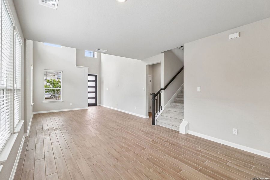 Spacious, unfurnished interior of a new home in Estancia Ranch - Premier Series, San Antonio (Image 18). Spacious, unfurnished interior of a new home in Estancia Ranch - Premier Series, San Antonio (Image 18).