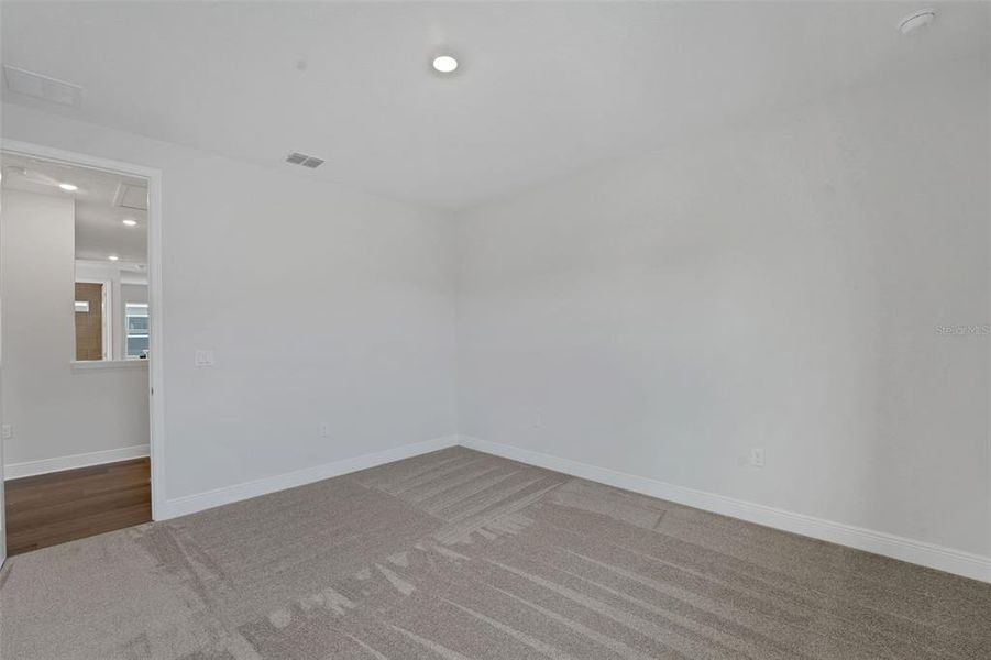 Spacious, unfurnished interior of a new home in Palms at Windermere, Windermere (Image 38).