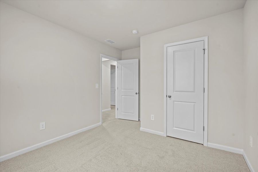 Spacious, unfurnished interior of a new home in Pleasant Brook, Piedmont (Image 17).