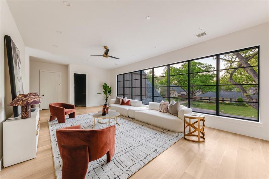 Furnished interior view inside a new home in , Dallas (Image 6).