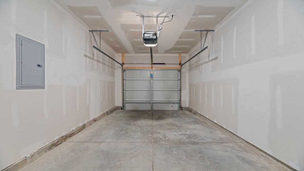 Representative unfurnished interior of a home built from the PEARSON II by D.R. Horton in Clock Road Townhomes, New Bern (Image 16). Representative unfurnished interior of a home built from the PEARSON II by D.R. Horton in Clock Road Townhomes, New Bern (Image 16).
