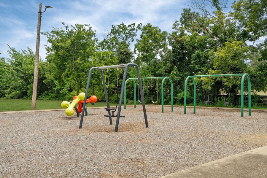 Community amenities in , Baytown (Image 23).
