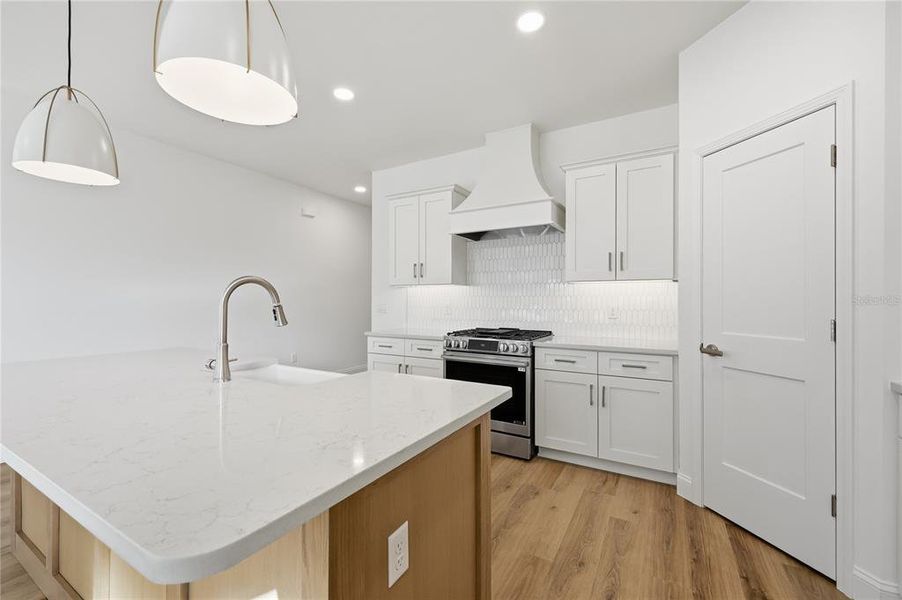 Furnished interior view inside a new home in , Gainesville (Image 5).