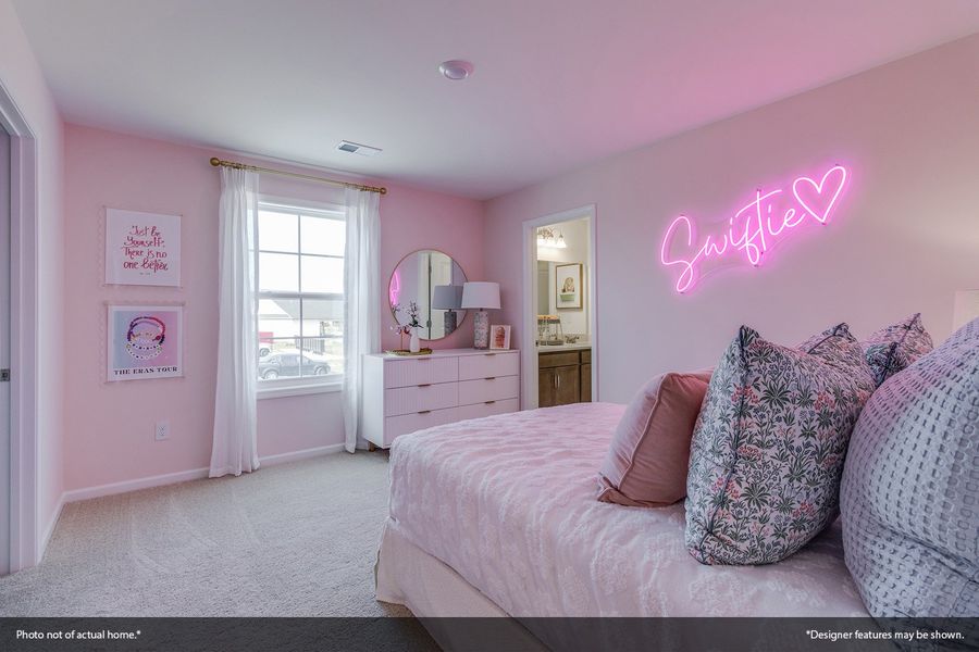 Furnished interior view inside a new home in Dove Hollow, Chesnee (Image 25).