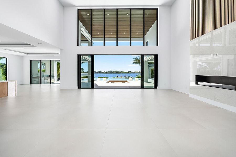 Image 91 of a home in .