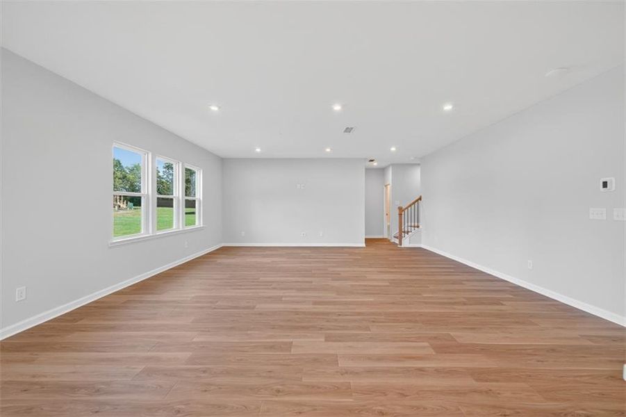 Spacious, unfurnished interior of a new home in Hamilton Place, Cartersville (Image 12).
