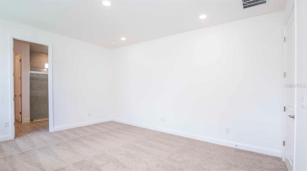 Model home - actual features may vary. Model home - actual features may vary.