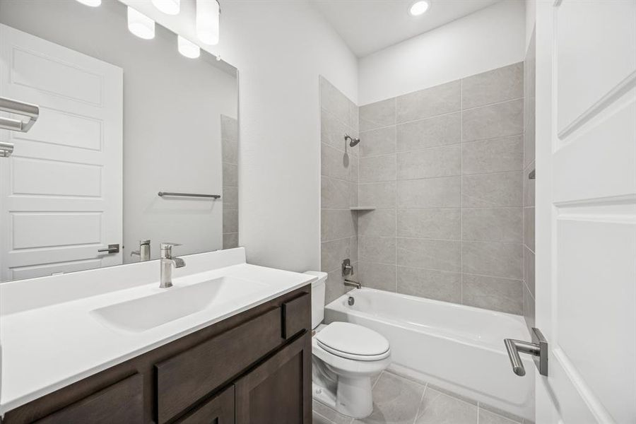 Furnished interior view inside a new home in Sandbrock Ranch, Aubrey (Image 5). Furnished interior view inside a new home in Sandbrock Ranch, Aubrey (Image 5).