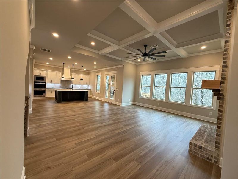 Spacious, unfurnished interior of a new home in , Jefferson (Image 34).