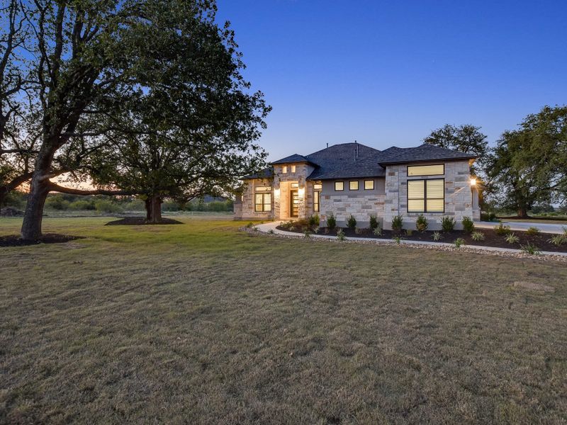 Representative exterior details of a home built from the San Simeon I by Giddens Homes in Clearwater Ranch, Liberty Hill (Image 72).
