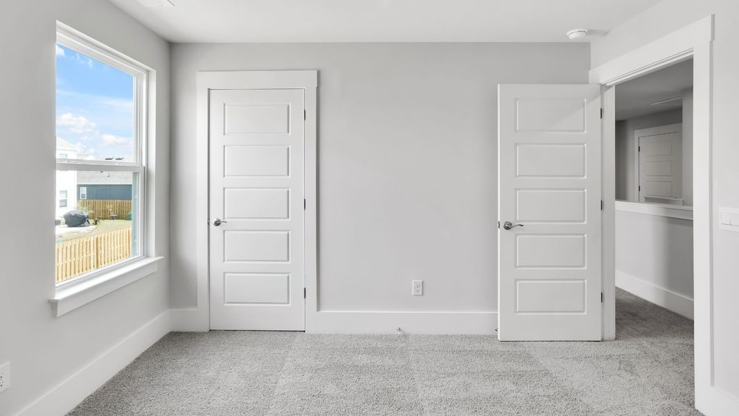 Spacious, unfurnished interior of a new home in Bella Point, Bolivia (Image 30). Spacious, unfurnished interior of a new home in Bella Point, Bolivia (Image 30).