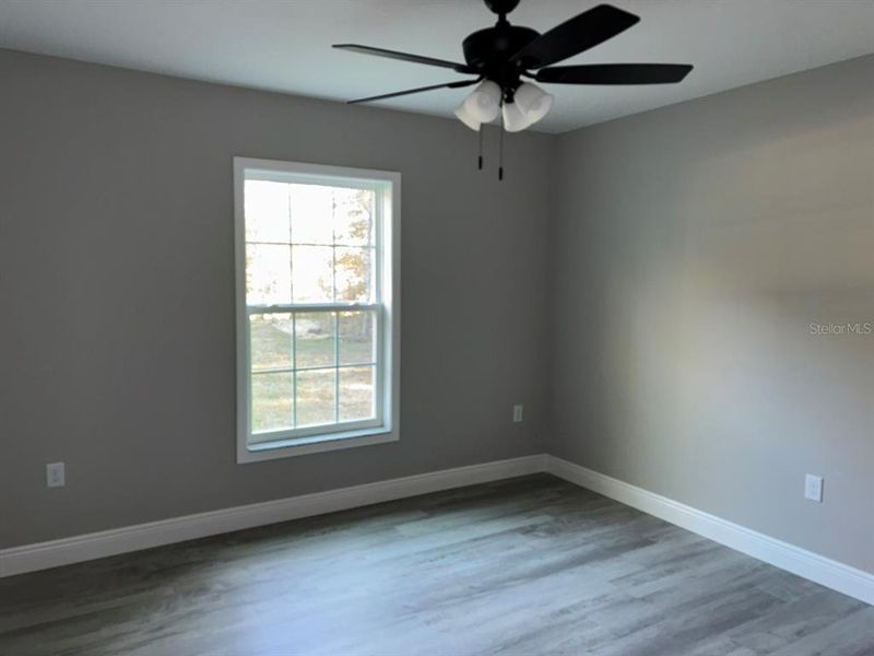 Spacious, unfurnished interior of a new home in , Dunnellon (Image 27).