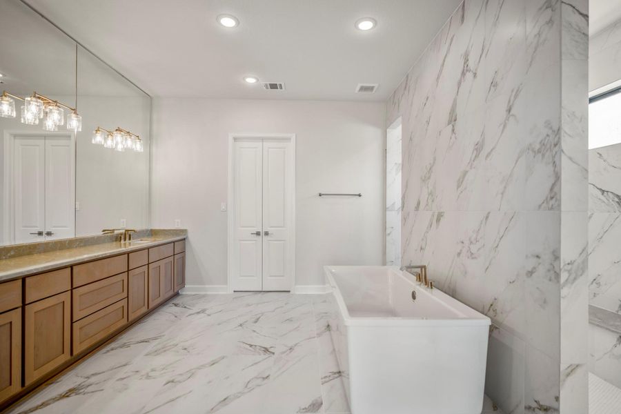 Furnished interior view inside a new home in Sienna 70′ Lots, Missouri City (Image 13).