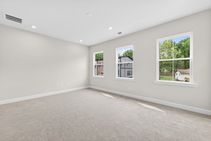 Spacious, unfurnished interior of a new home in Old Town Village, Waxhaw (Image 37). Spacious, unfurnished interior of a new home in Old Town Village, Waxhaw (Image 37).