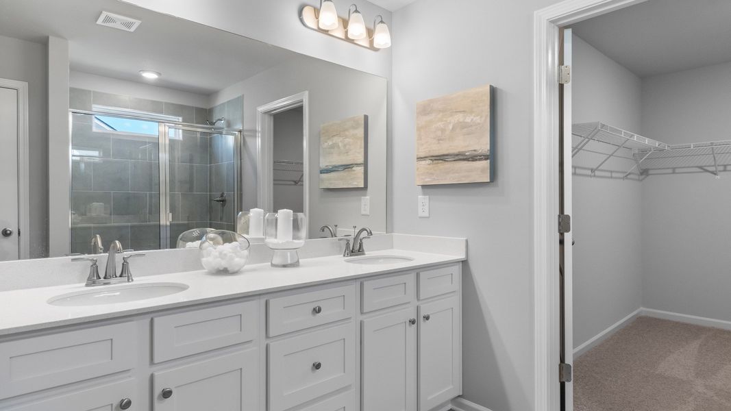 Furnished interior view inside a new home in Abbotts Crossing, Conyers (Image 18).