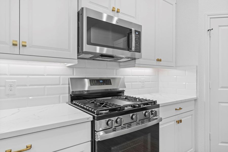 Furnished interior view inside a new home in Woodforest, Montgomery (Image 7). Furnished interior view inside a new home in Woodforest, Montgomery (Image 7).
