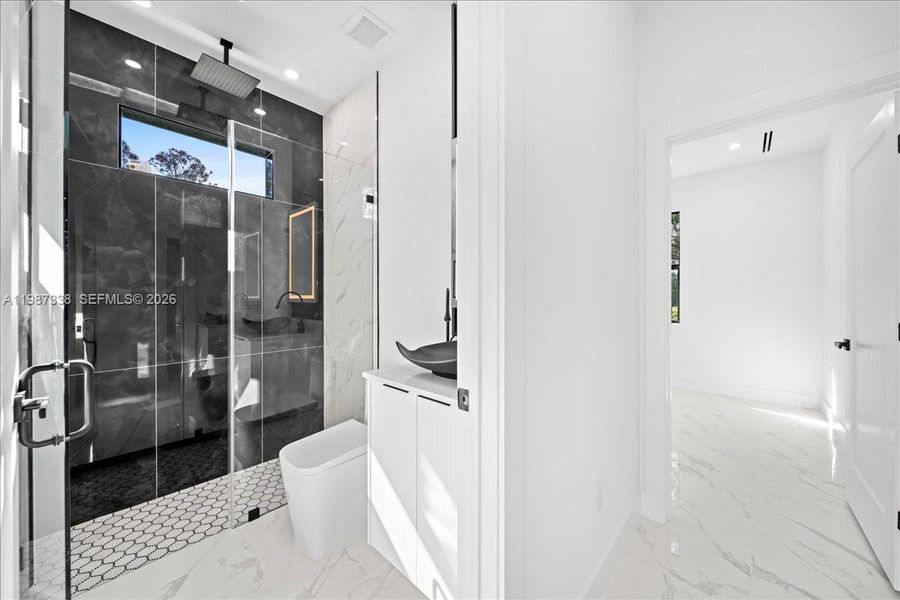 Furnished interior view inside a new home in , Lehigh Acres (Image 6).