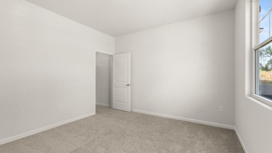 Spacious, unfurnished interior of a new home in Braselton Village, Braselton (Image 17).