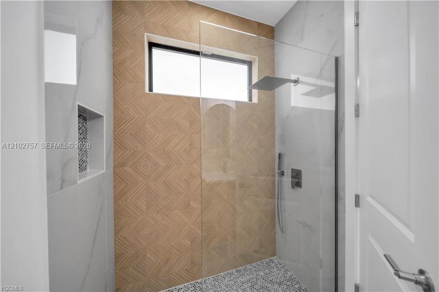 Image 47 of a home in .
