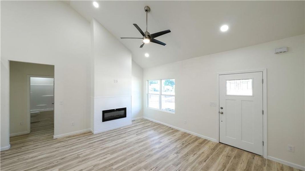 Spacious, unfurnished interior of a new home in , Carrollton (Image 24).