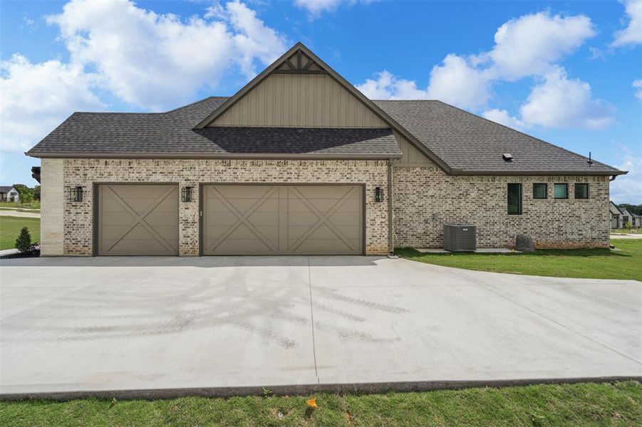 Front exterior of a new home in , Weatherford, TX, highlighting curb appeal (Image 28). Front exterior of a new home in , Weatherford, TX, highlighting curb appeal (Image 28).