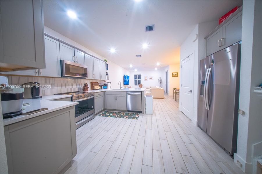 Furnished interior view inside a new home in , Pembroke Pines (Image 9).