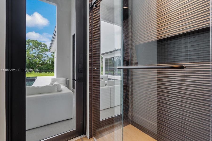 Image 72 of a home in .
