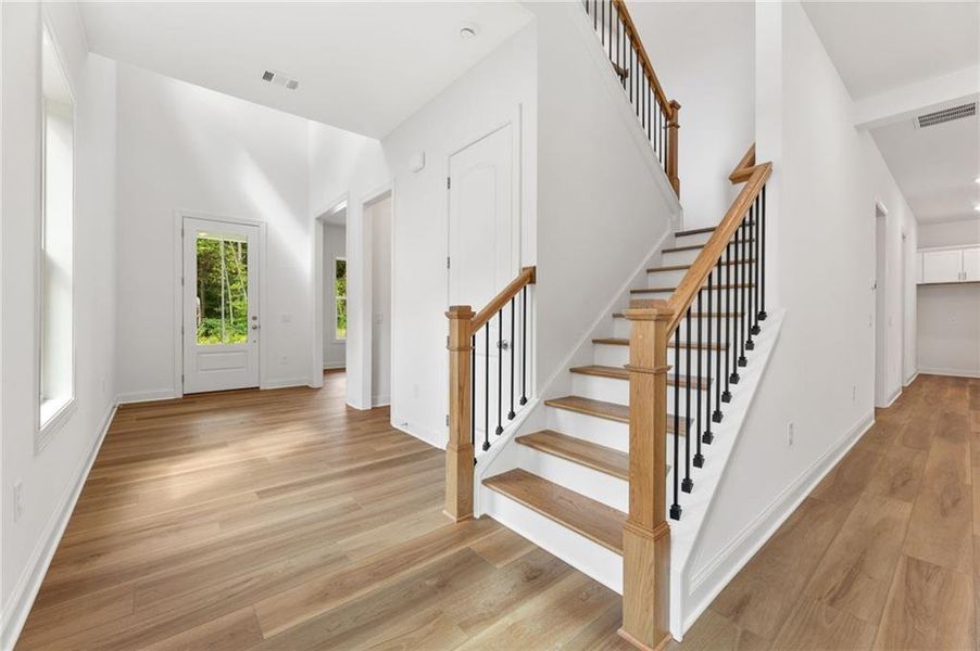 Spacious, unfurnished interior of a new home in Ashbury Commons, Powder Springs (Image 32). Spacious, unfurnished interior of a new home in Ashbury Commons, Powder Springs (Image 32).