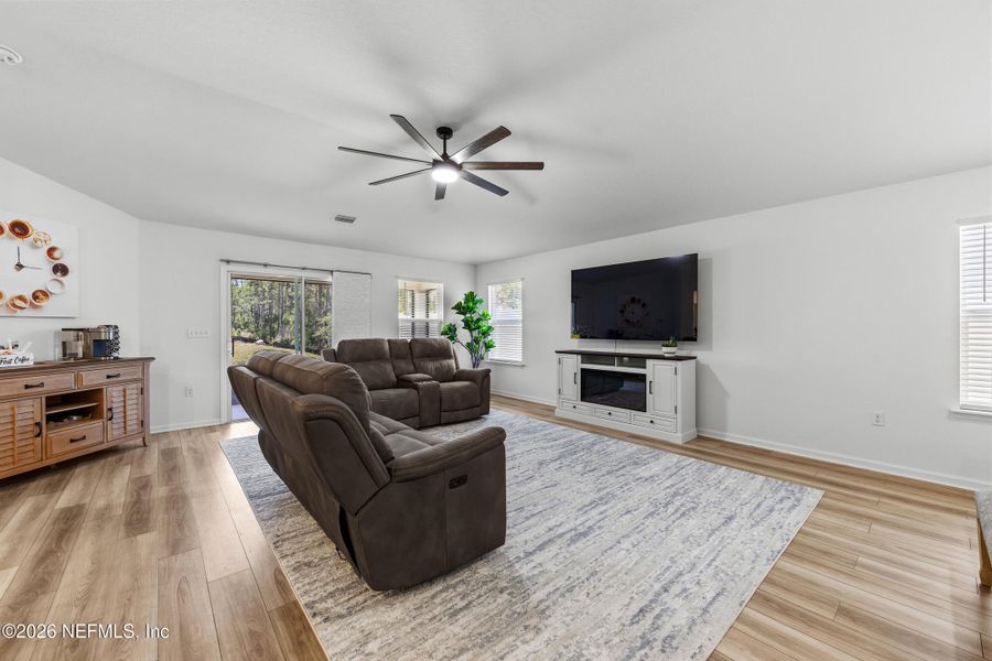 Furnished interior view inside a new home in Copper Ridge, Jacksonville (Image 16).