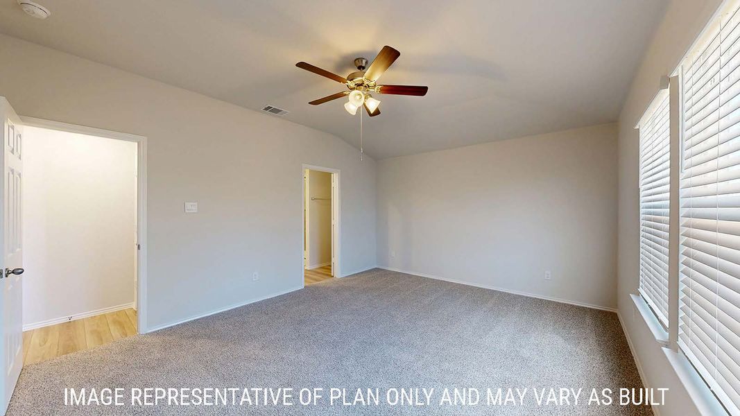 Spacious, unfurnished interior of a new home in Creekside Hills, Copperas Cove (Image 14).