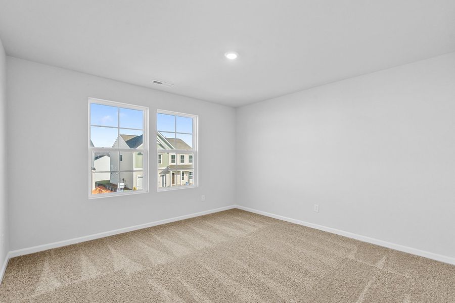 Spacious, unfurnished interior of a new home in Hanes Lake, Winston-Salem (Image 37).
