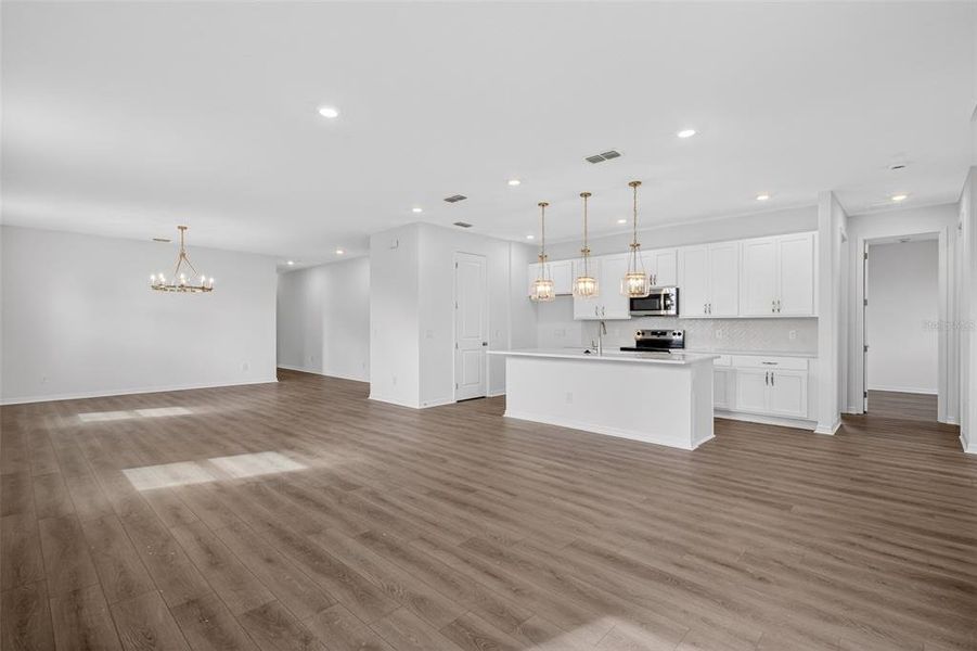 Spacious, unfurnished interior of a new home in Sunbrooke, St. Cloud (Image 32).