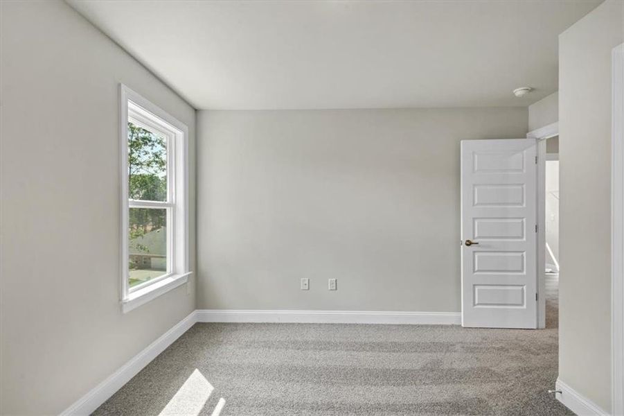 Spacious, unfurnished interior of a new home in Tuscany Hills, Douglasville (Image 30).