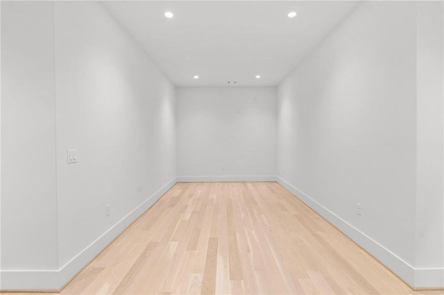 Spacious, unfurnished interior of a new home in , Atlanta (Image 51).