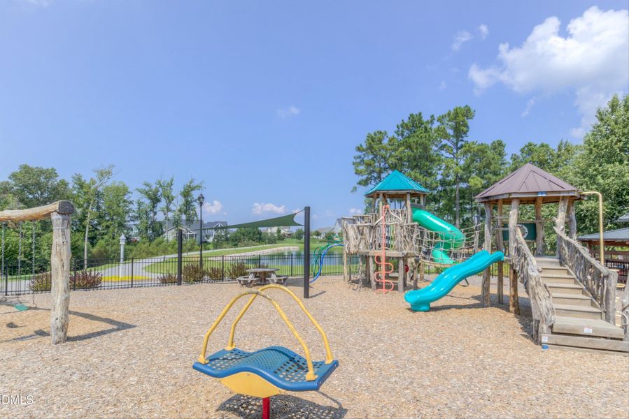 076-Wendell-Falls-Community (11)