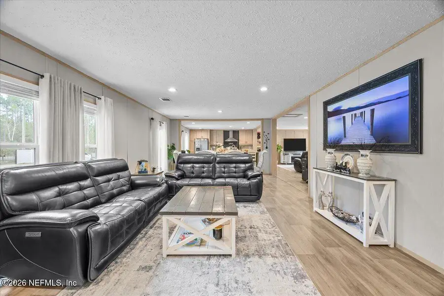 Furnished interior view inside a new home in , Palatka (Image 4).