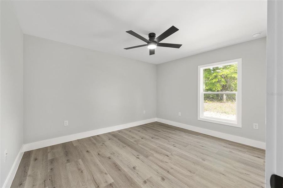 Spacious, unfurnished interior of a new home in , Ocklawaha (Image 28).
