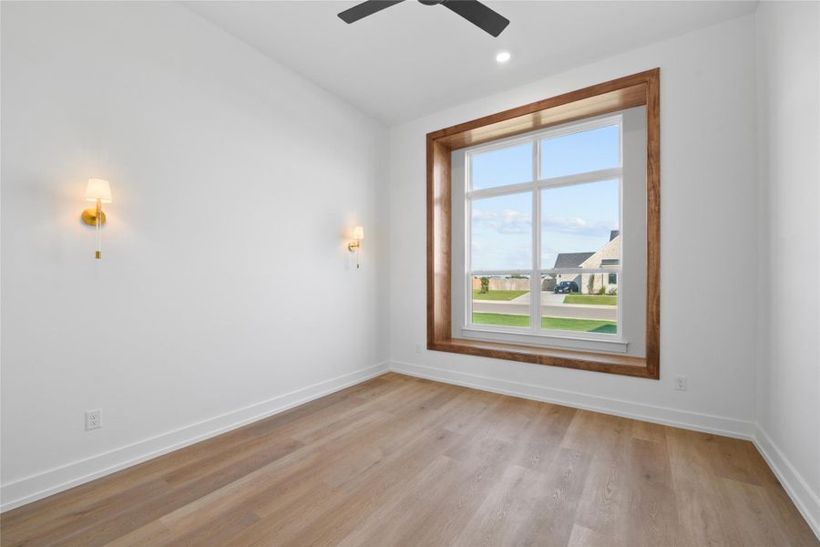 Spacious, unfurnished interior of a new home in King Oaks, Salado (Image 23). Spacious, unfurnished interior of a new home in King Oaks, Salado (Image 23).