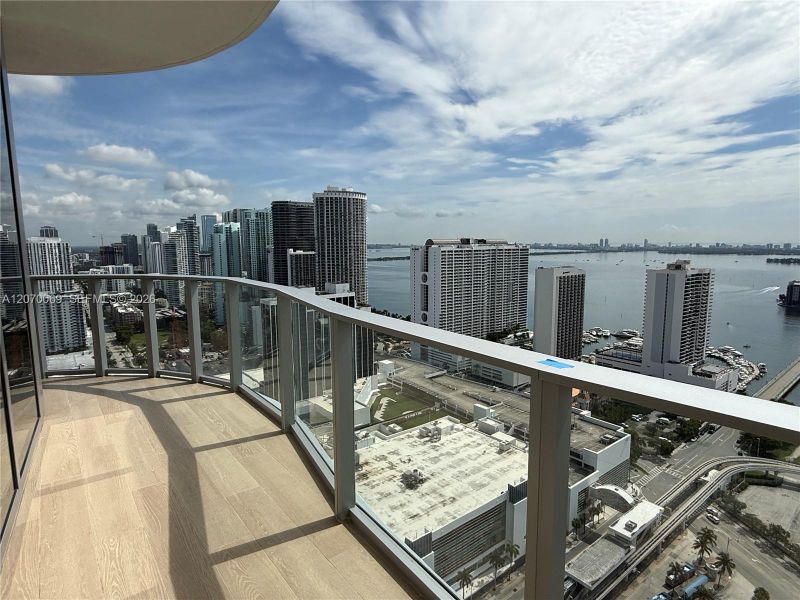 Condo located in Miami, FL showcasing its design and architecture (Image 23). Condo located in Miami, FL showcasing its design and architecture (Image 23).