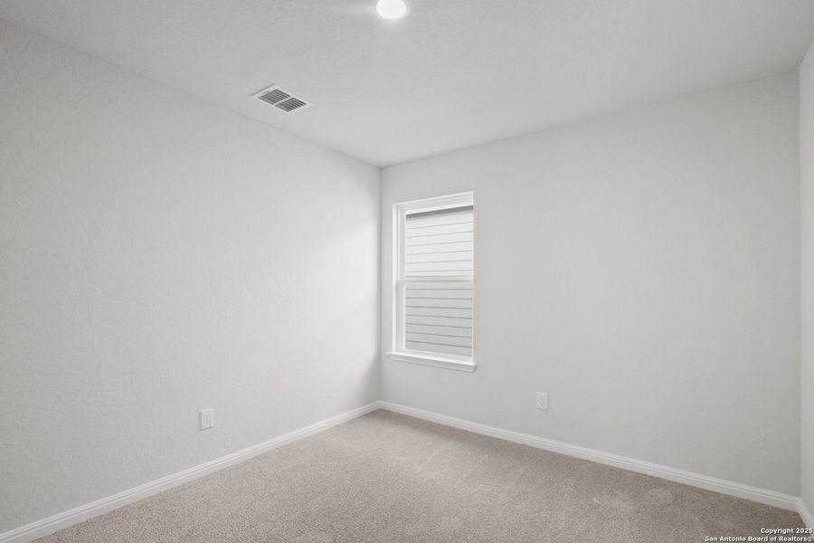 Spacious, unfurnished interior of a new home in Timber Creek, San Antonio (Image 27). Spacious, unfurnished interior of a new home in Timber Creek, San Antonio (Image 27).
