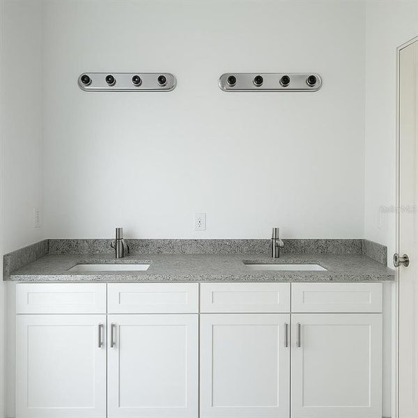 Image 10 of a home in .