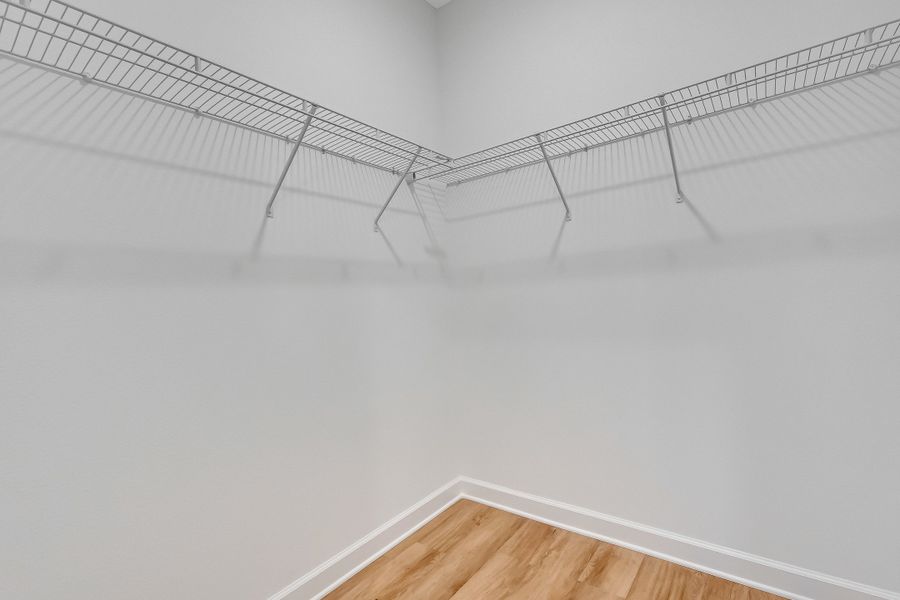 Spacious, unfurnished interior of a new home in Live Oak Cottages, Freeport (Image 32).